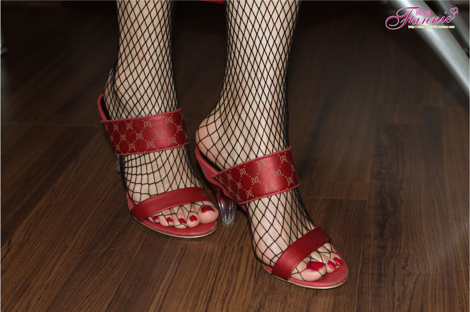 炽红莲（黑网丝） [芬妮美足]